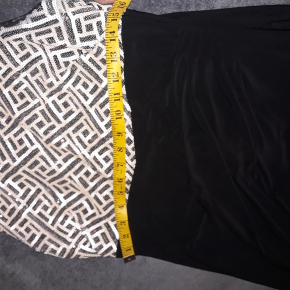 Gown - Picture 7 of 15